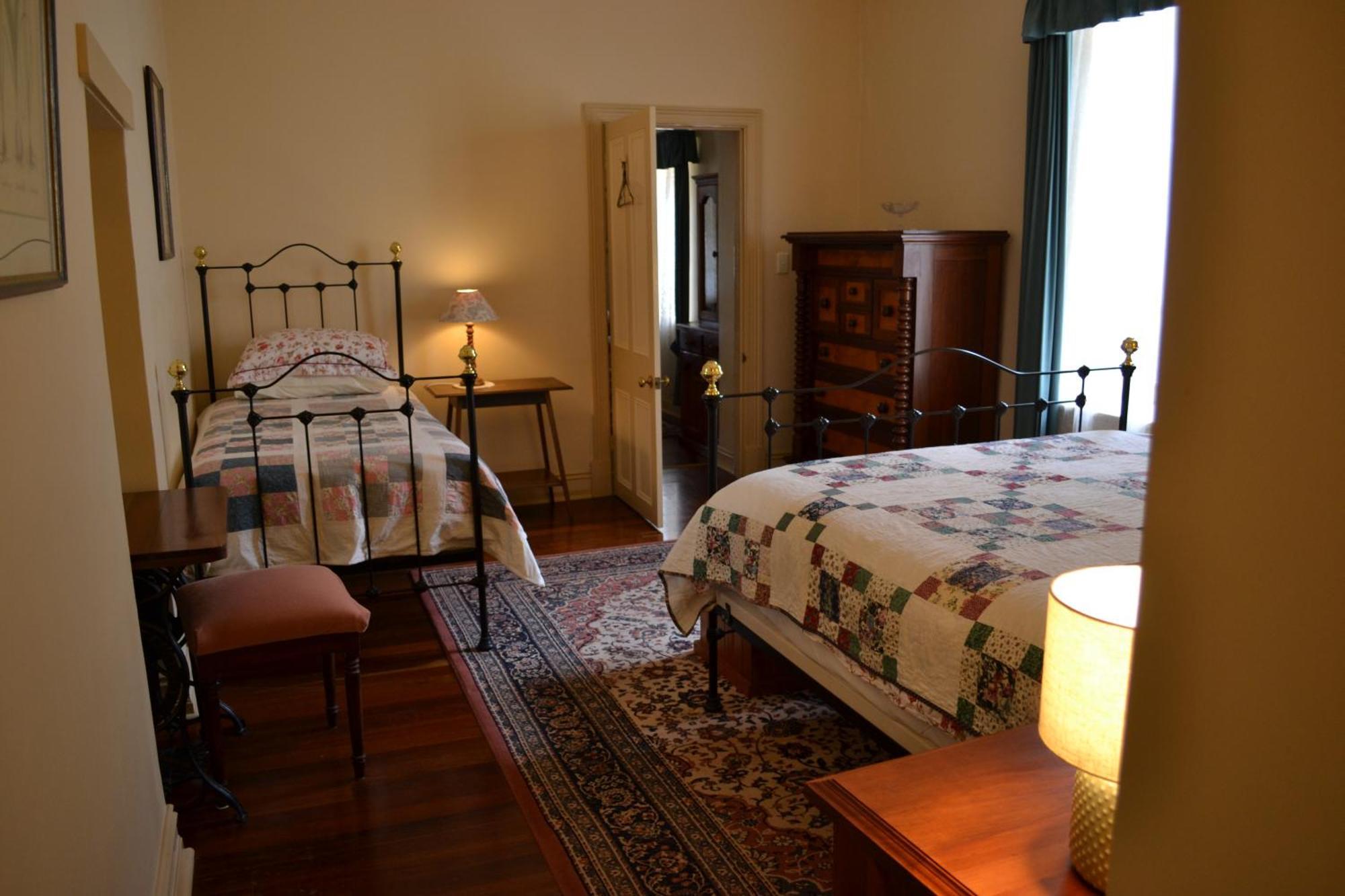 Robe House Heritage Accommodation エクステリア 写真